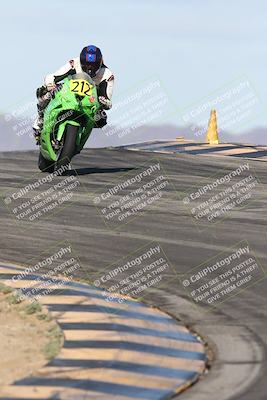 media/Nov-16-2025-Race Pace (Sun) [[8c5fa54630]]/Verified Riders/1-Turns 9 and 10 (925am)/